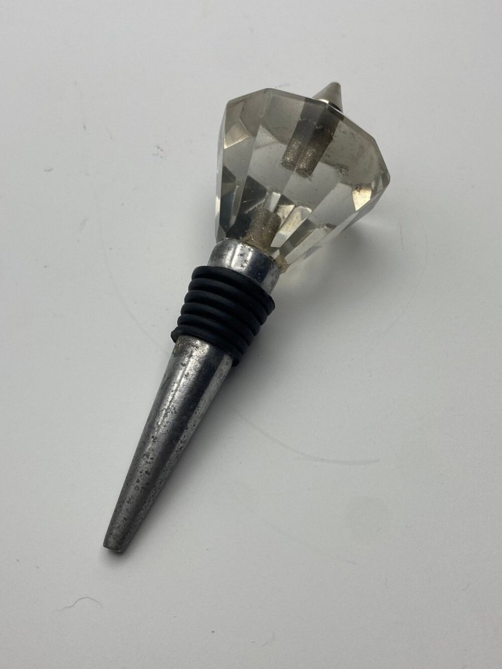 Metal Tip Glass Diamond Shape Stopper